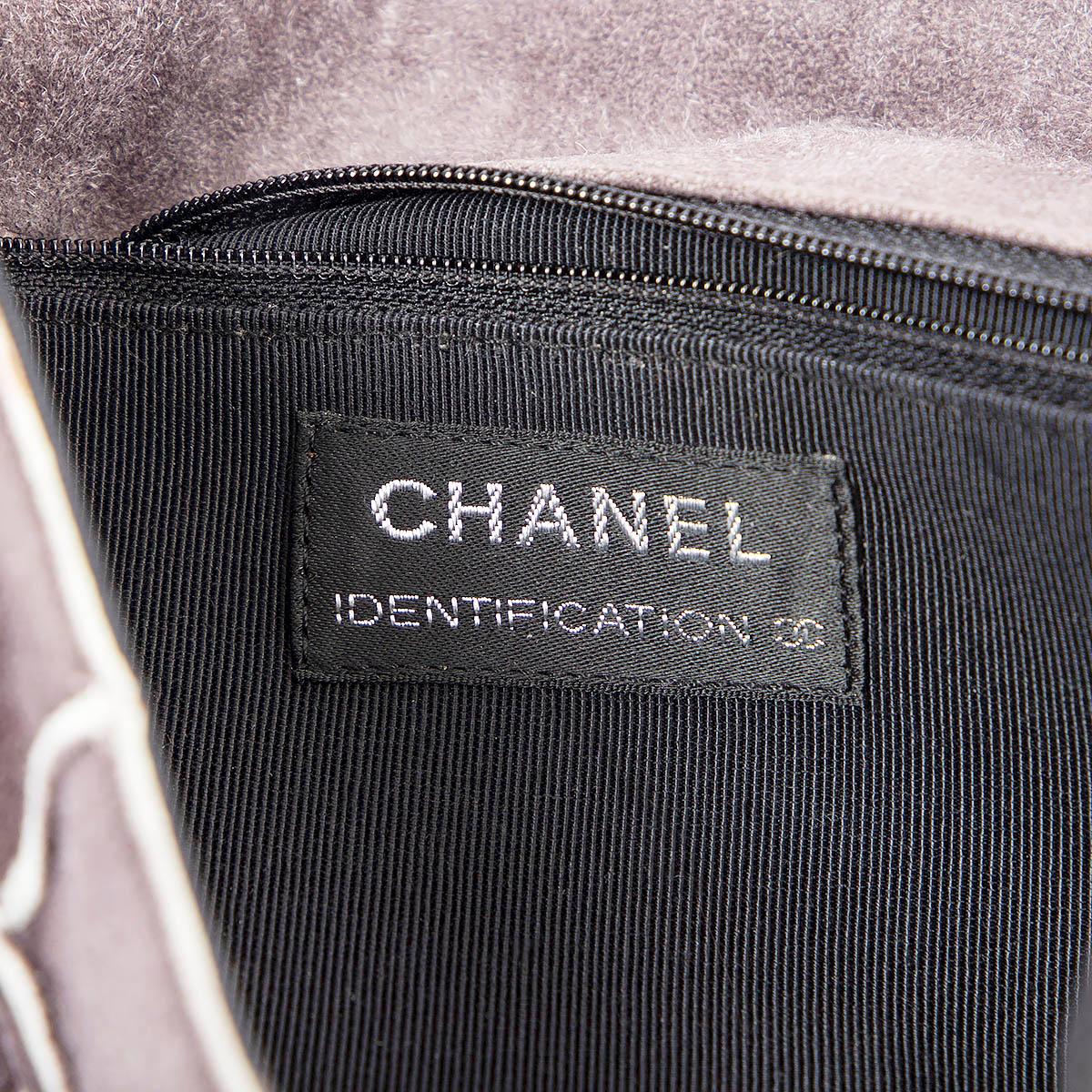 CHANEL grey suede 1997-99 255 REISSUE PATCHWORK FLAP Shoulder Bag For Sale 3