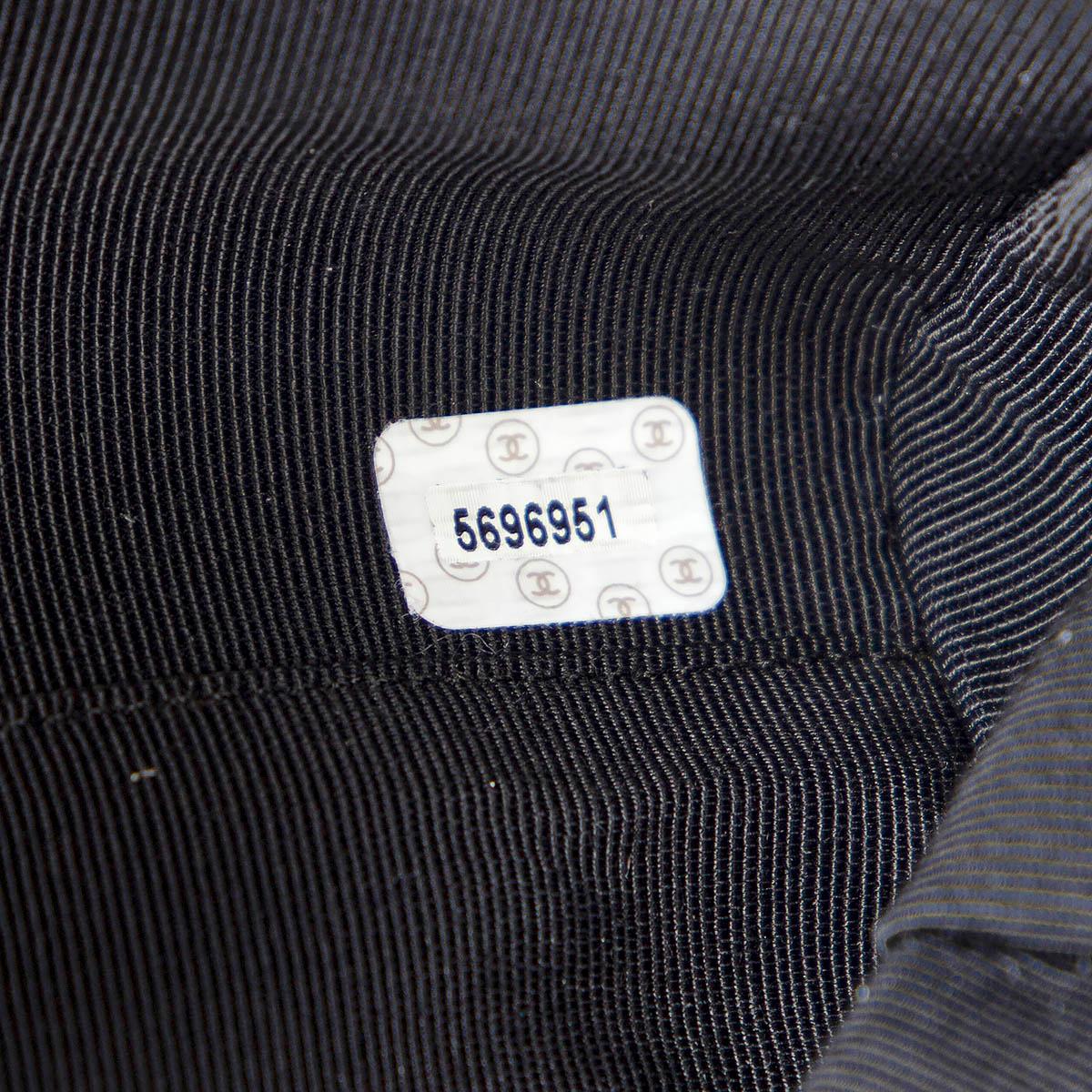 CHANEL grey suede 1997-99 255 REISSUE PATCHWORK FLAP Shoulder Bag For Sale 4