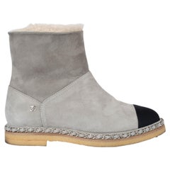 CHANEL grey suede 19B CHAIN TRIM SHEARLING LINED Boots Shoes 39