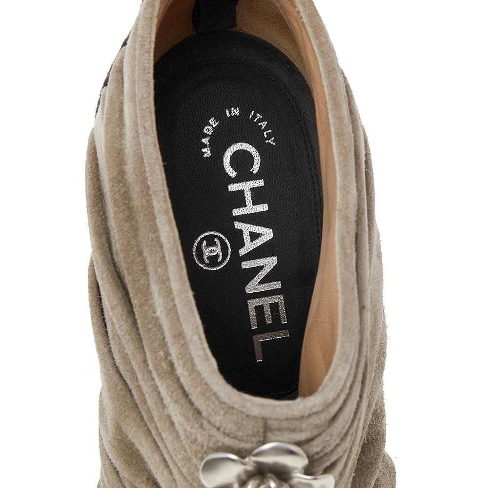 Women's Chanel Grey Suede Cap Toe Camellia Flower Booties Size 38 For Sale