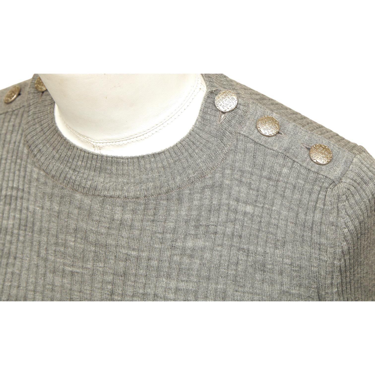 CHANEL Long Sleeve Grey Sweater Top Knit Crew Neck Silver CC Logo Sz 34 2016 1