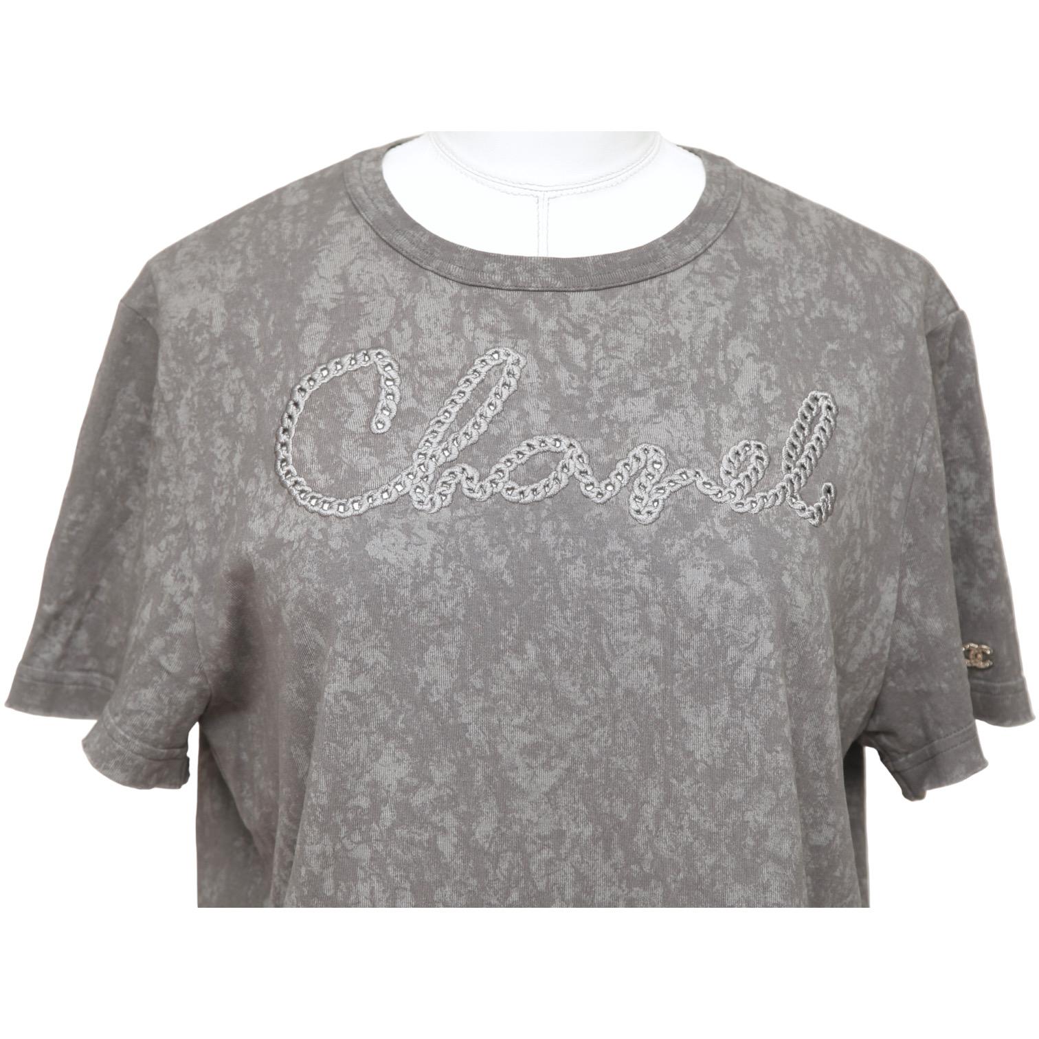 CHANEL Grey T-Shirt Top Shirt Short Sleeve Crew Neck Tie-Dye 34/36 2020 In Excellent Condition In Hollywood, FL