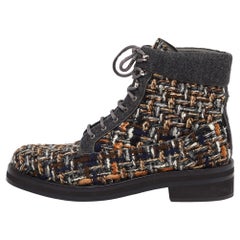 Chanel Grau Tweed CC High Top Turnschuhe Größe 44