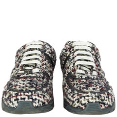 CHANEL grey white BOULCE TWEED Sneakers Shoes 40.5
