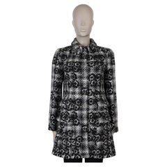 CHANEL grey wool 05A CAMELLIA TWEED Coat Jacket M CHANEL grey wool 05A CAMELLIA TWEED Coat Jacket M