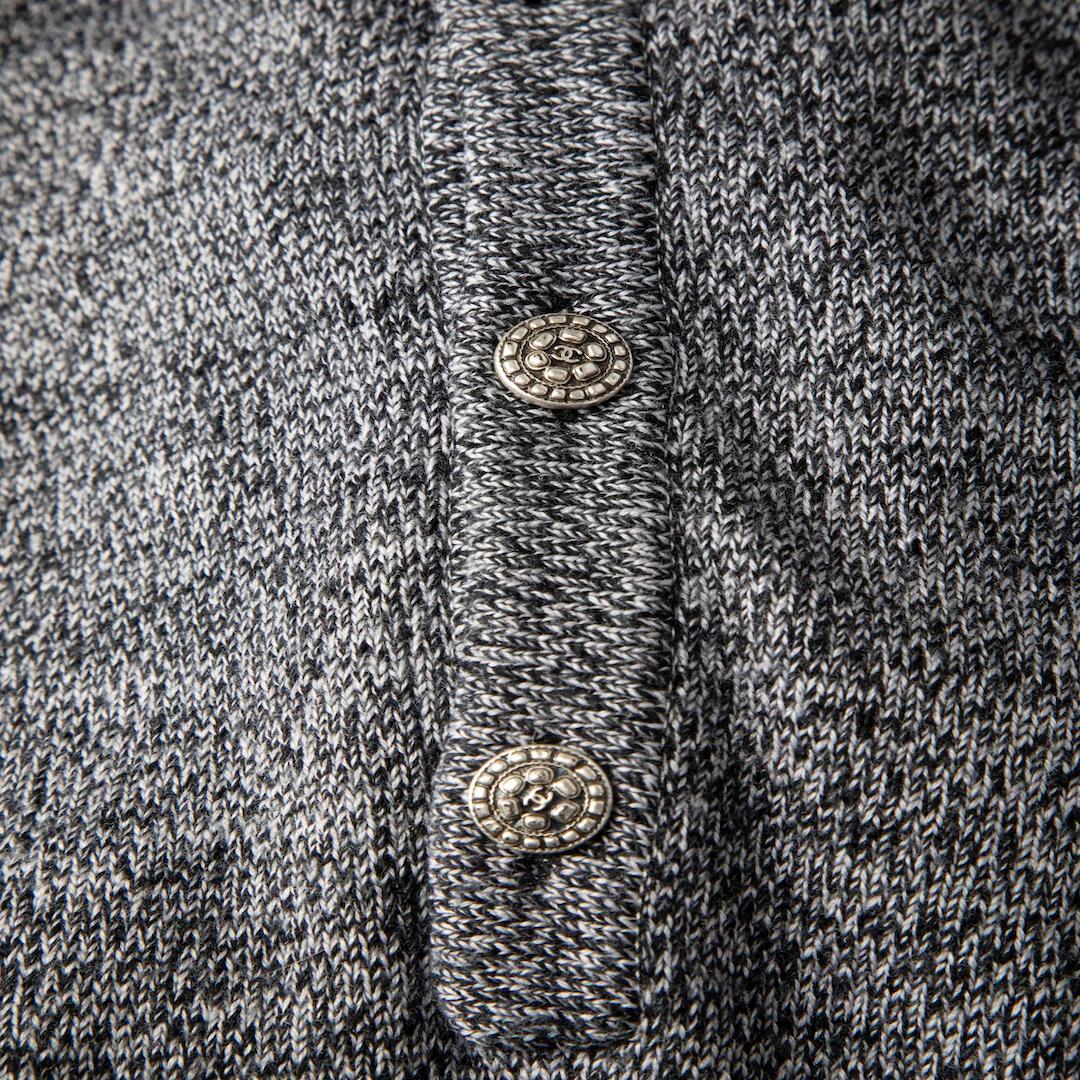 Chanel Grey Wool Back Button Midi Dress Size L In Good Condition In London, GB
