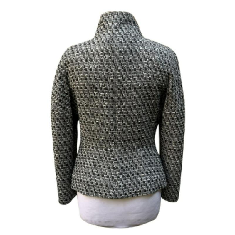 Chanel Graue Jacke aus Wollmischung mit Reißverschluss vorne Größe 38 FR im Zustand „Hervorragend“ im Angebot in Rome, Rome