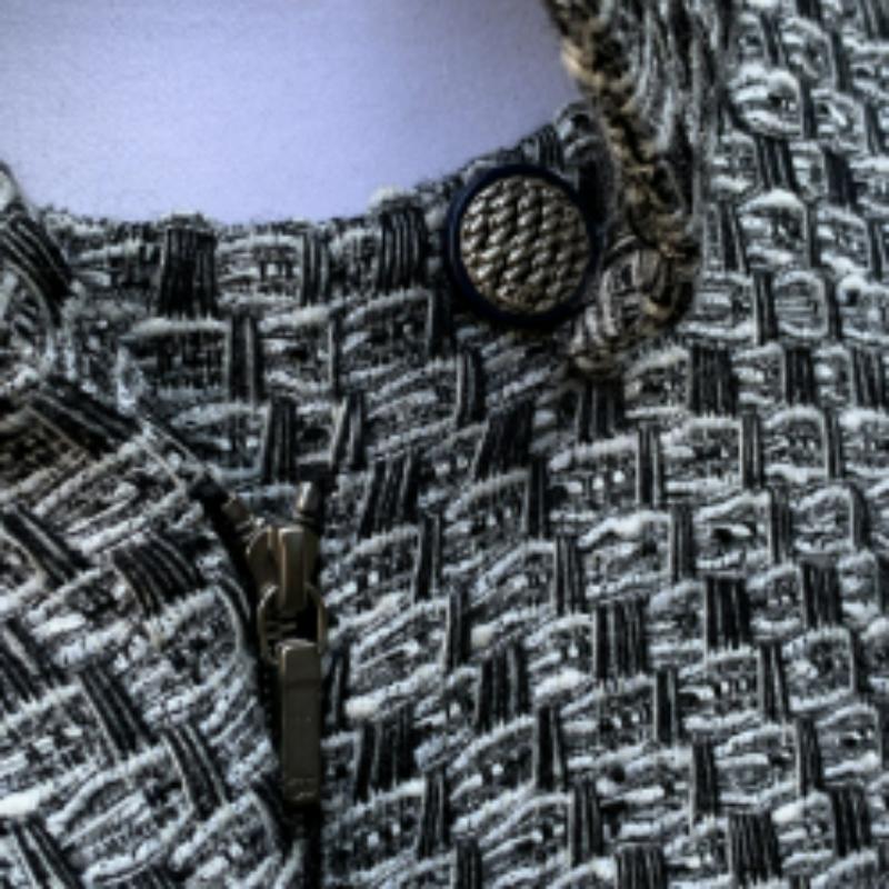 Chanel Graue Jacke aus Wollmischung mit Reißverschluss vorne Größe 38 FR Damen im Angebot