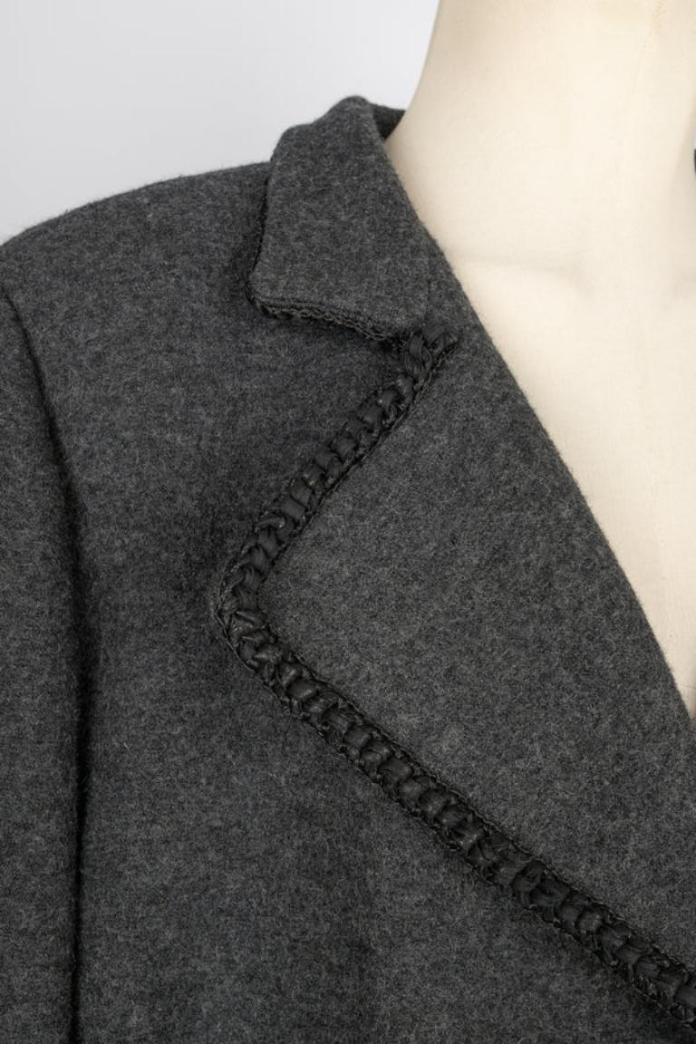 Manteau Chanel en laine grise, 2015 en vente 5