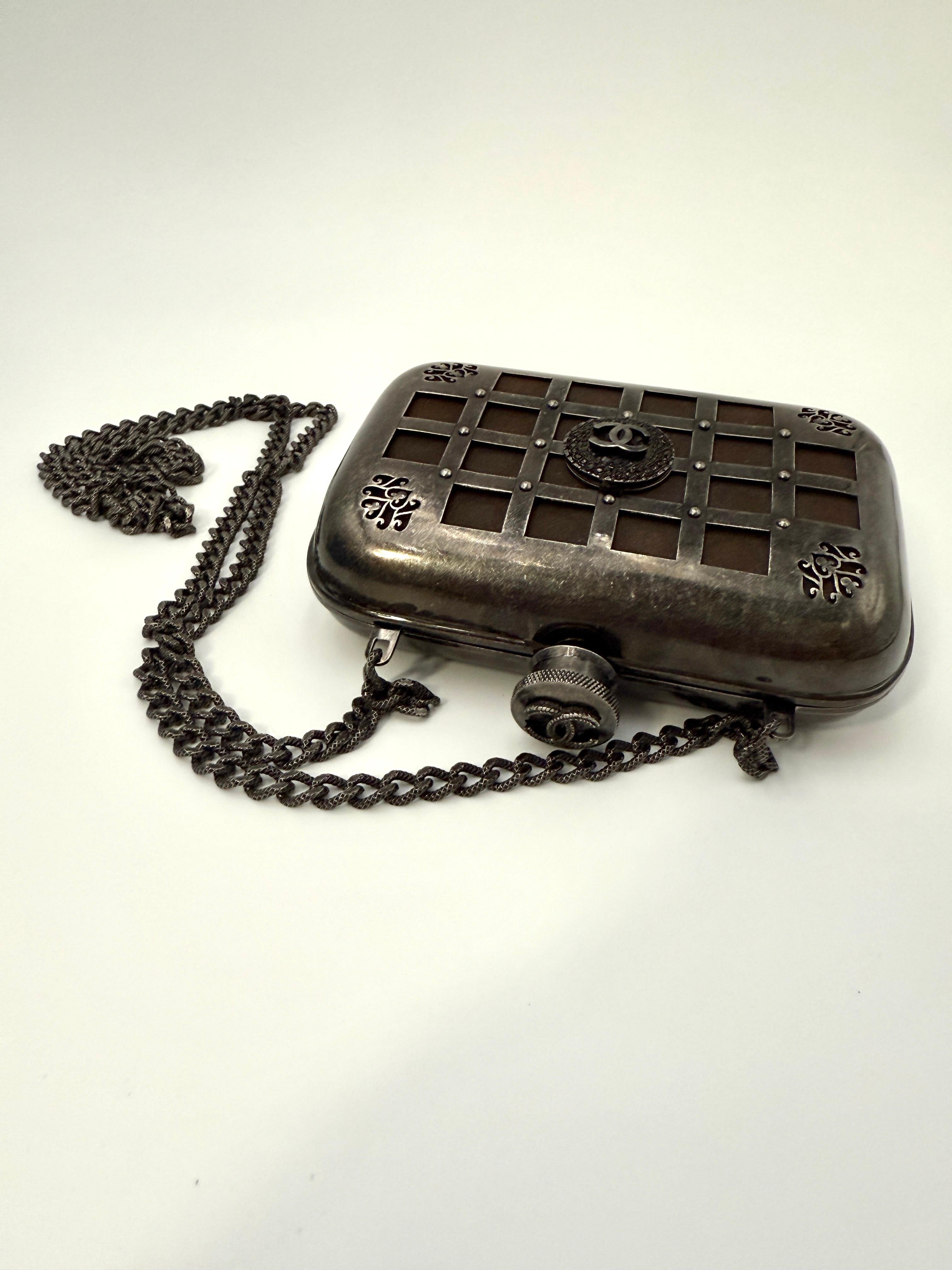 Chanel Grid Cage Minaudière Bag - Collectional Paris-Edinburgh Pour femmes en vente
