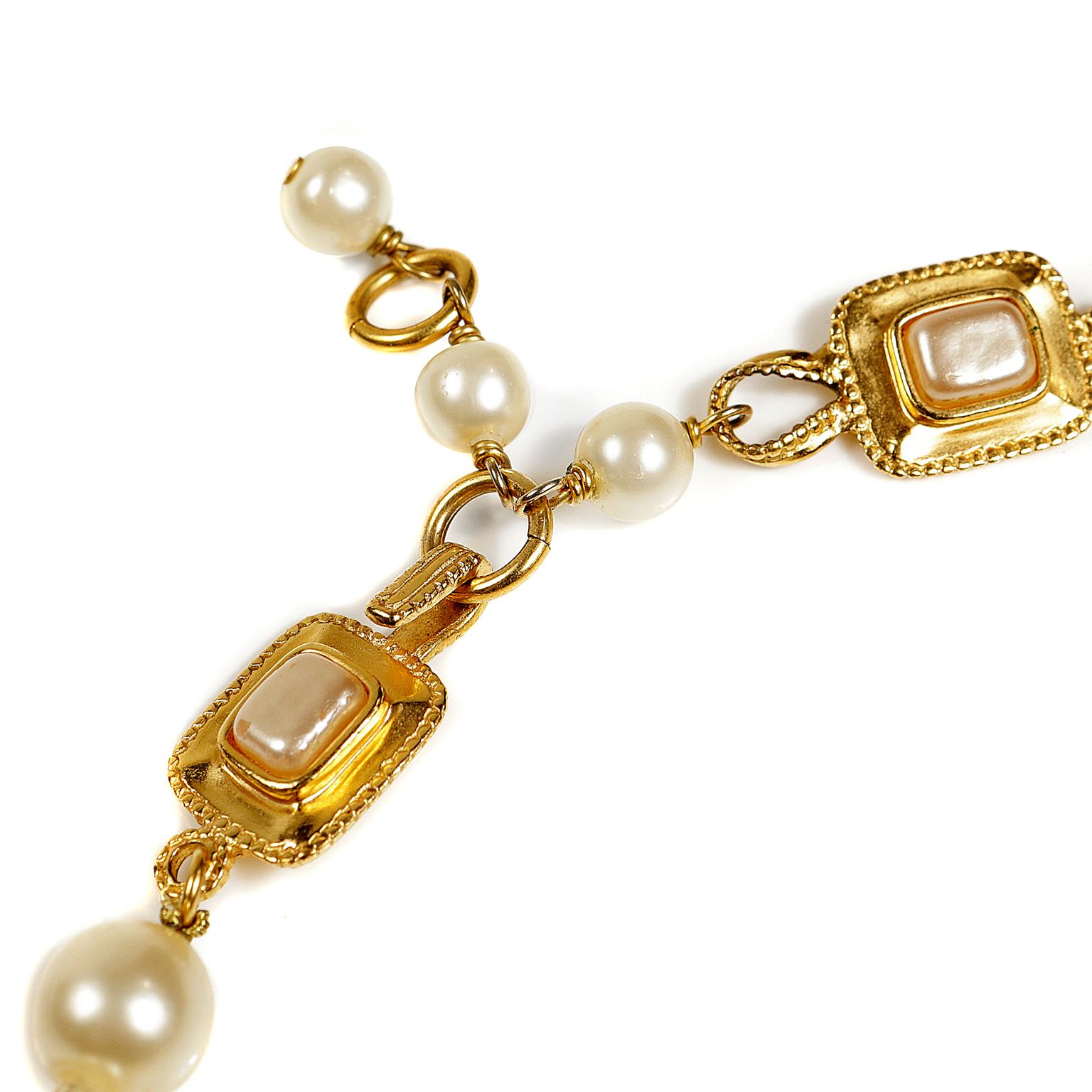 Chanel Gripoix and Pearl Medallion on Pearl Strand Necklace 2