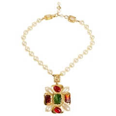 Chanel Gripoix and Pearl Medallion on Pearl Strand Necklace