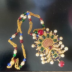 Chanel - Collier à pendentifs byzantins Gripoix