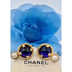 CHANEL Gripoix clip on earrings Fall 1991
