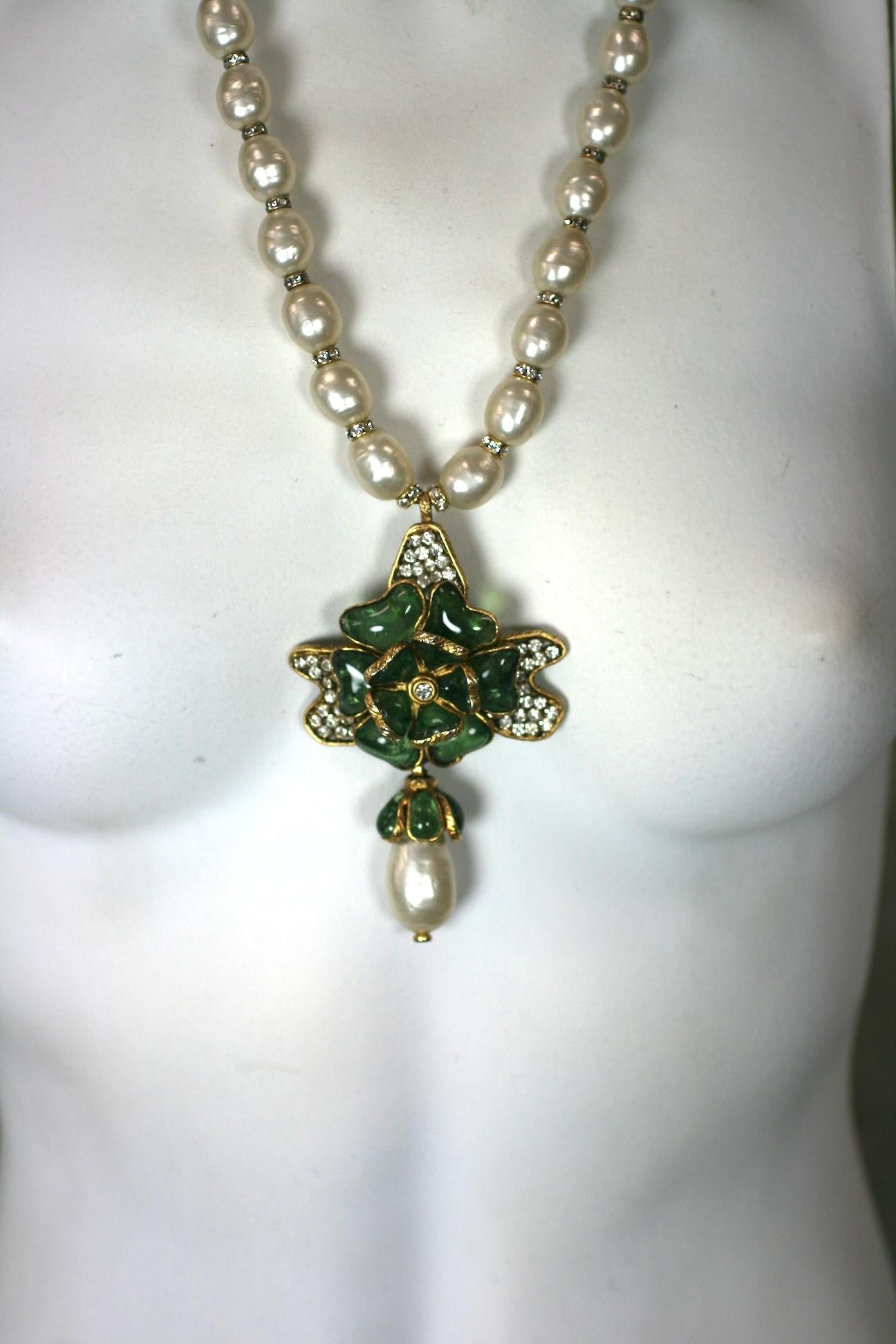Chanel Gripoix Emerald and Pearl Flower Necklace 4