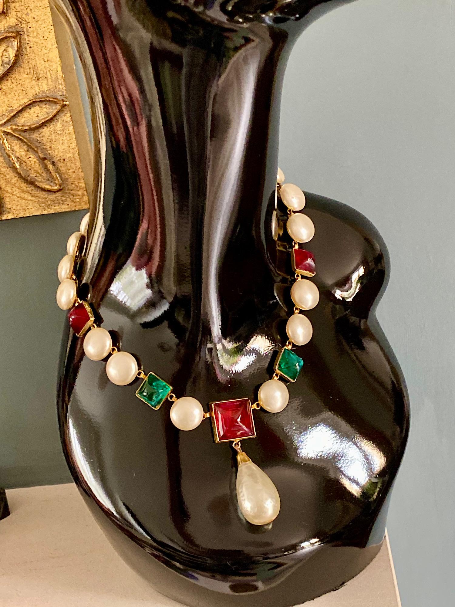 Chanel Gripoix glass pearl drop Necklace For Sale 1