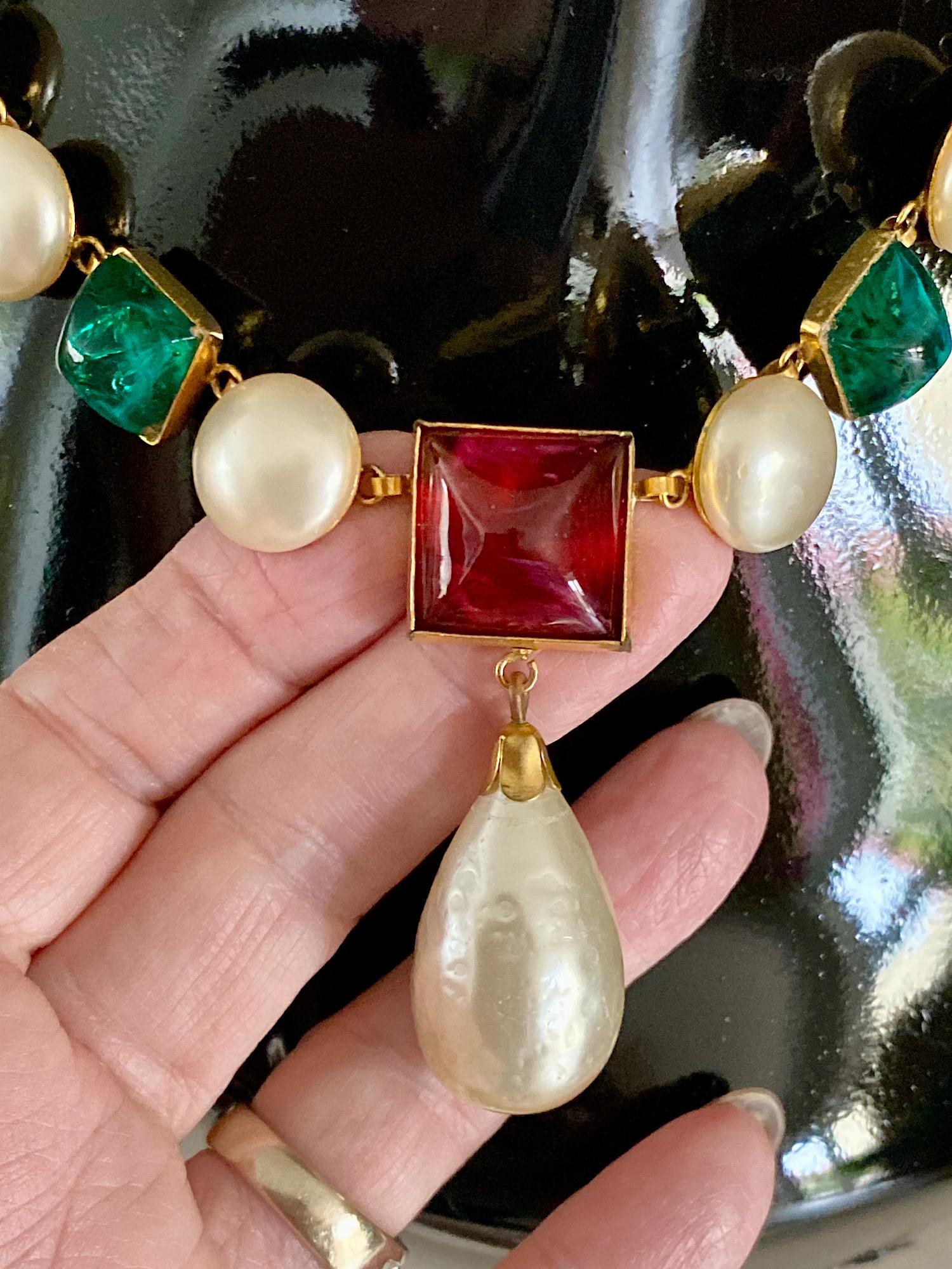 Chanel Gripoix glass pearl drop Necklace For Sale 2