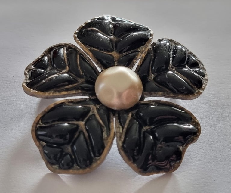CHANEL GRIPOIX, Magnificent BROOCH, vintage from the 90s, High