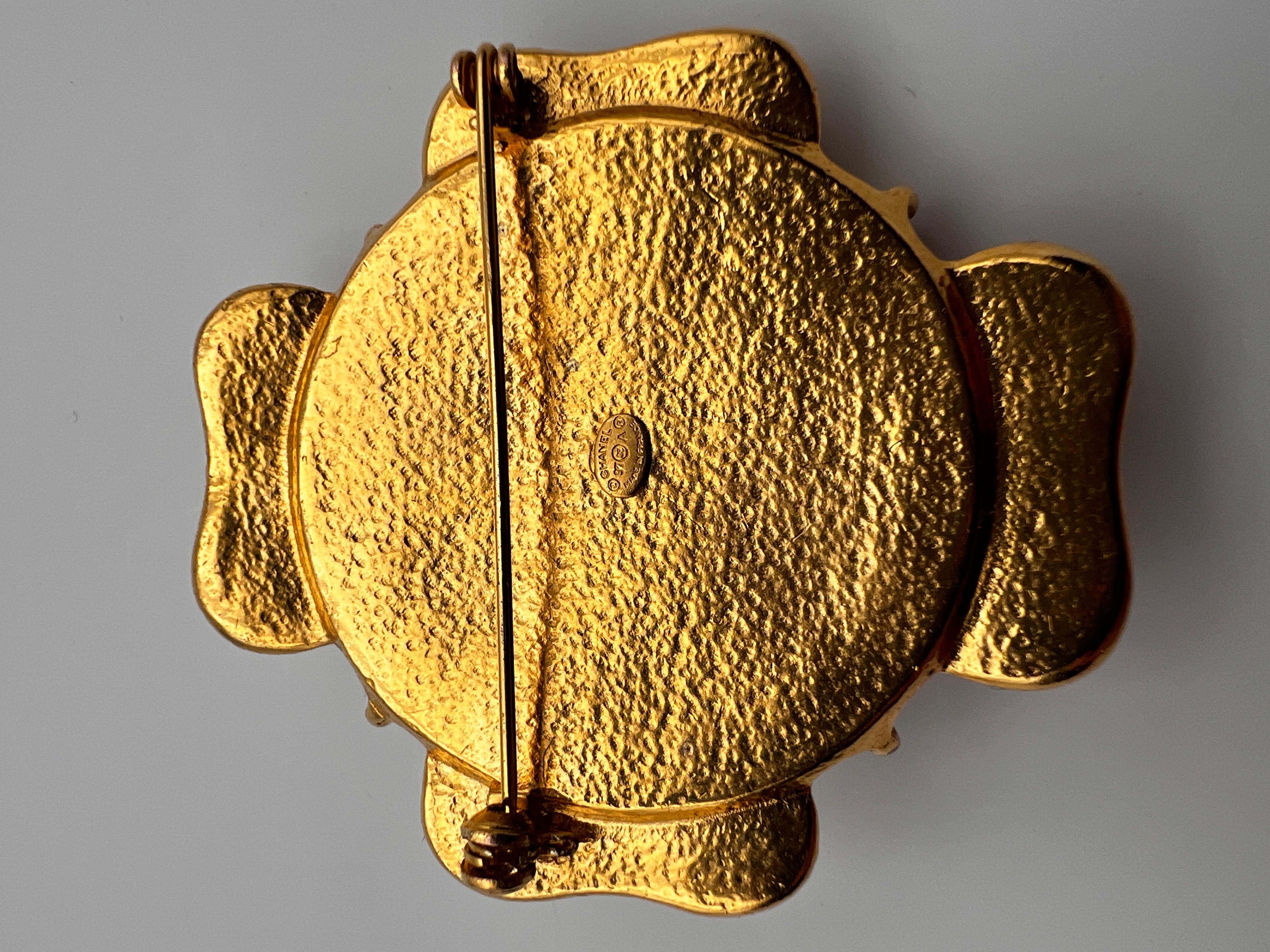 Chanel Gripoix broche de cristal fundido 1997 París en venta 6