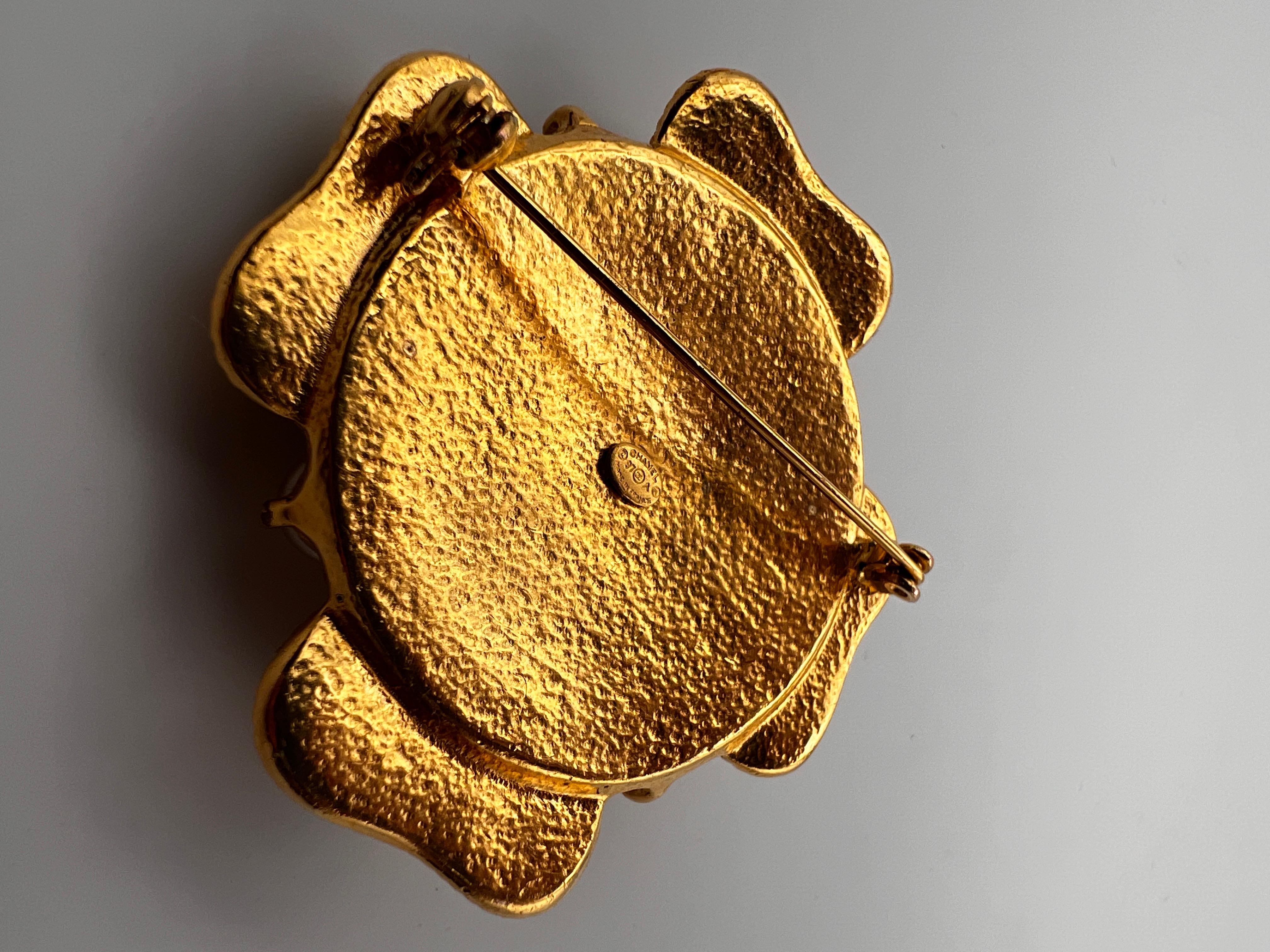 Chanel Gripoix broche de cristal fundido 1997 París en venta 3