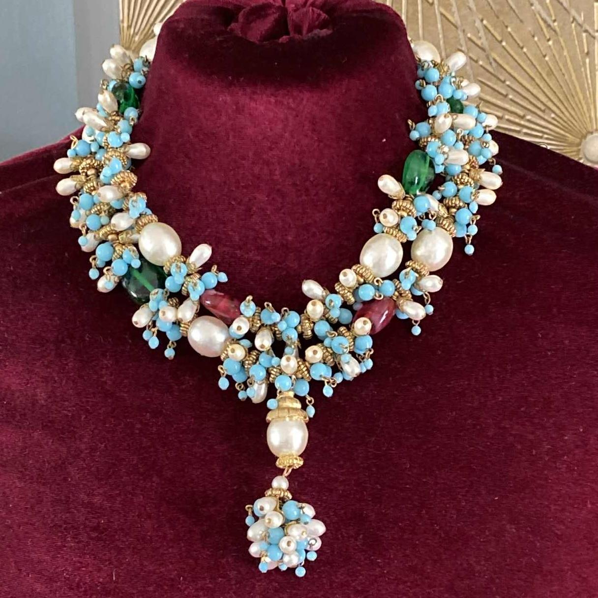 Chanel - Collier Mogul Gripoix 1960 Bon état - En vente à Warminster, GB