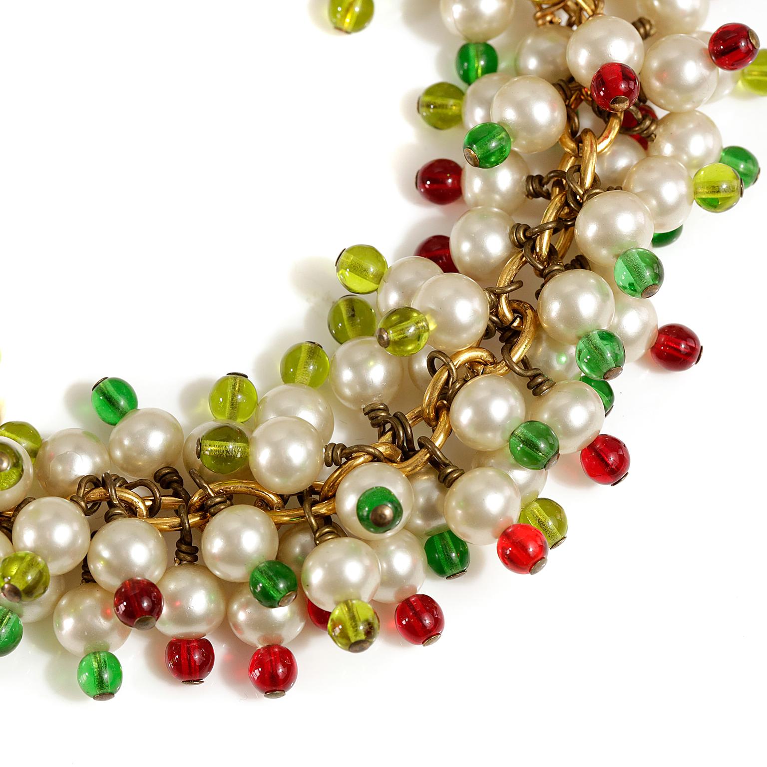 Chanel Gripoix Pearl Cluster 1980's Necklace For Sale 1