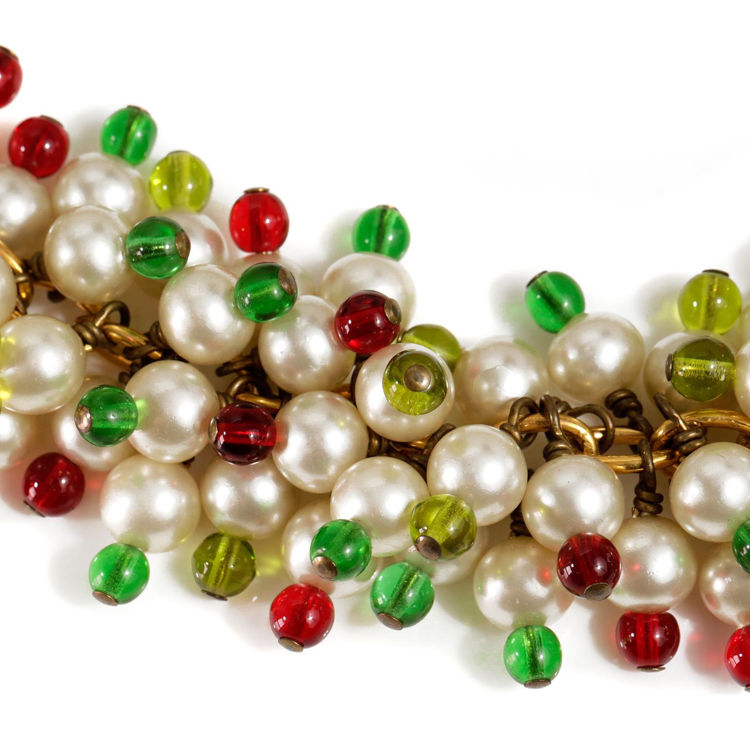 Chanel Gripoix Pearl Cluster 1980's Necklace For Sale 2