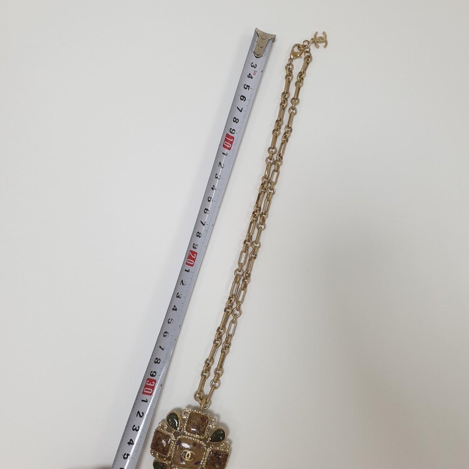Chanel Gripoix & Strass CC Pendant Necklace For Sale 3