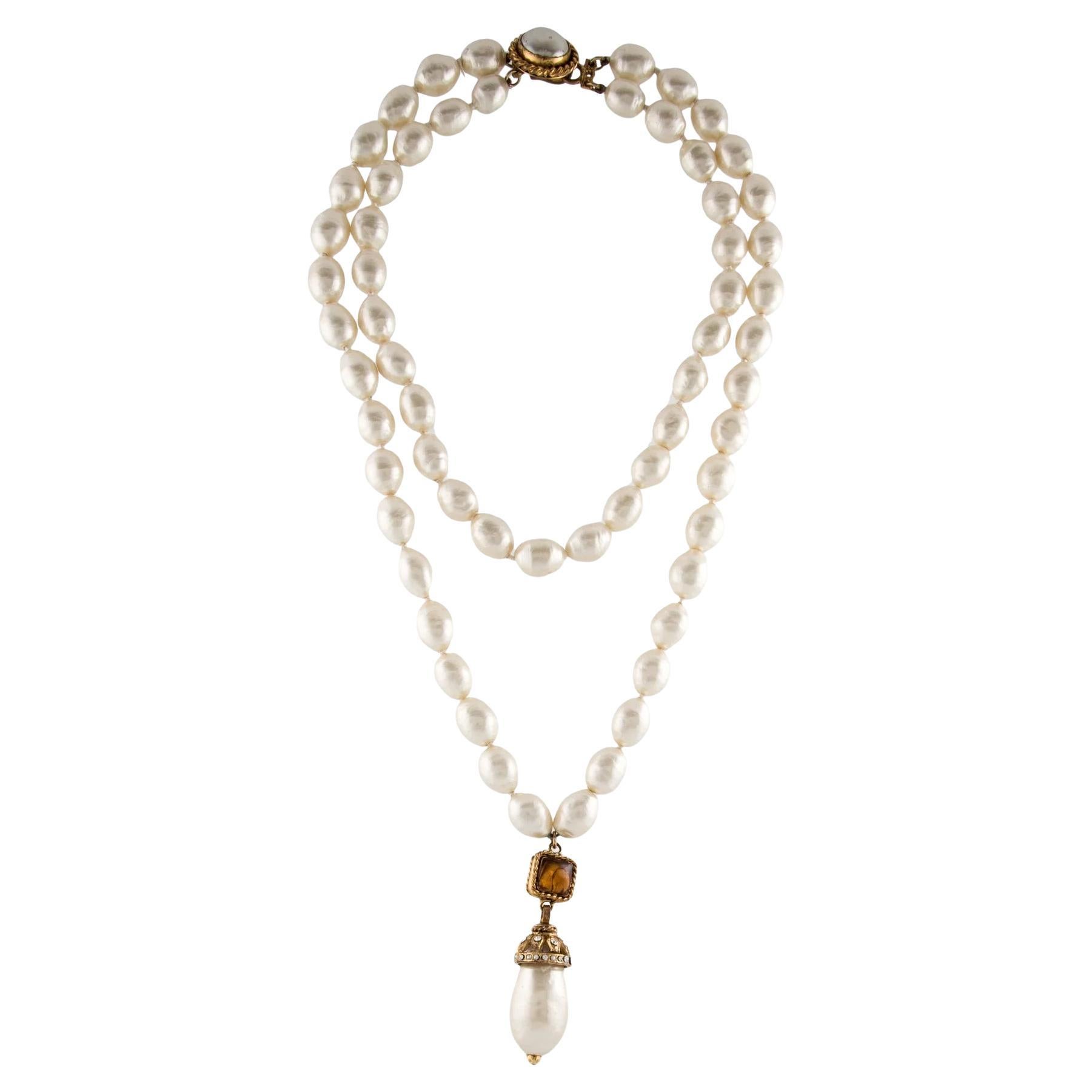 Chanel Gripoix vintage double strand necklace, 1980s For Sale