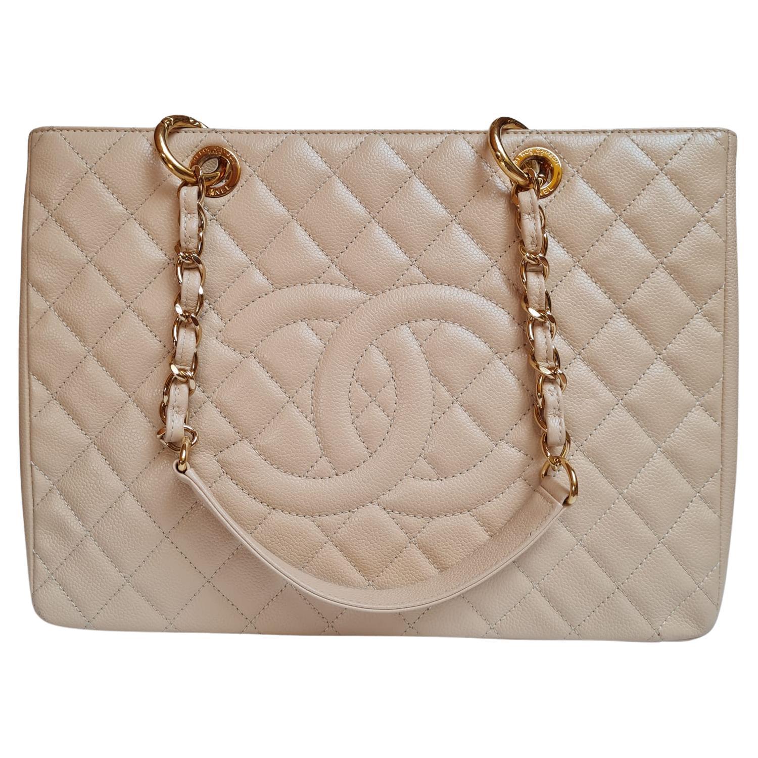CHANEL Quilted Matelasse GST Caviar Silver Chain Grand Shopping