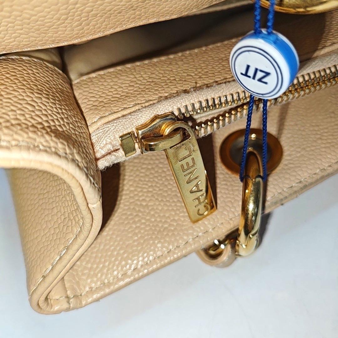 Chanel GST Grand Shopping Tote Beige Caviar Leather GM Gold Hardware For Sale 5