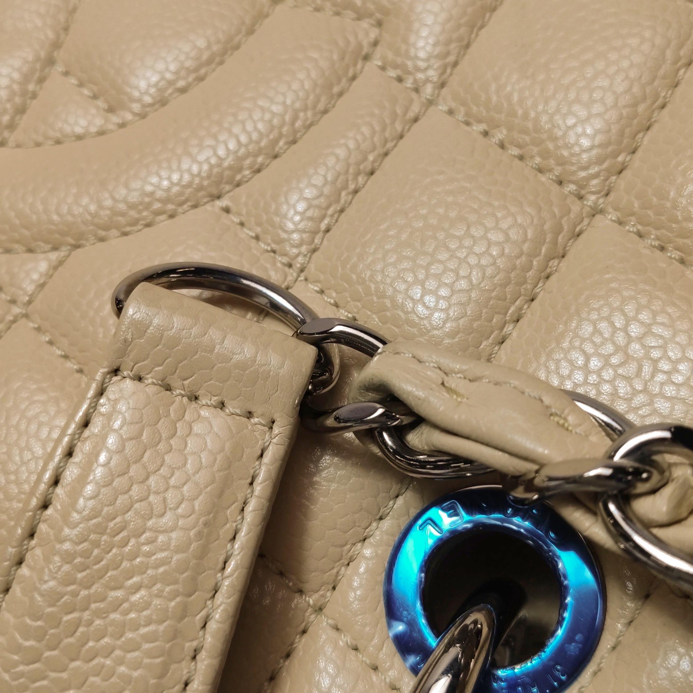 Chanel GST Grand Shopping Tote Beige Caviar Leather PM 2009-2010 For Sale 8