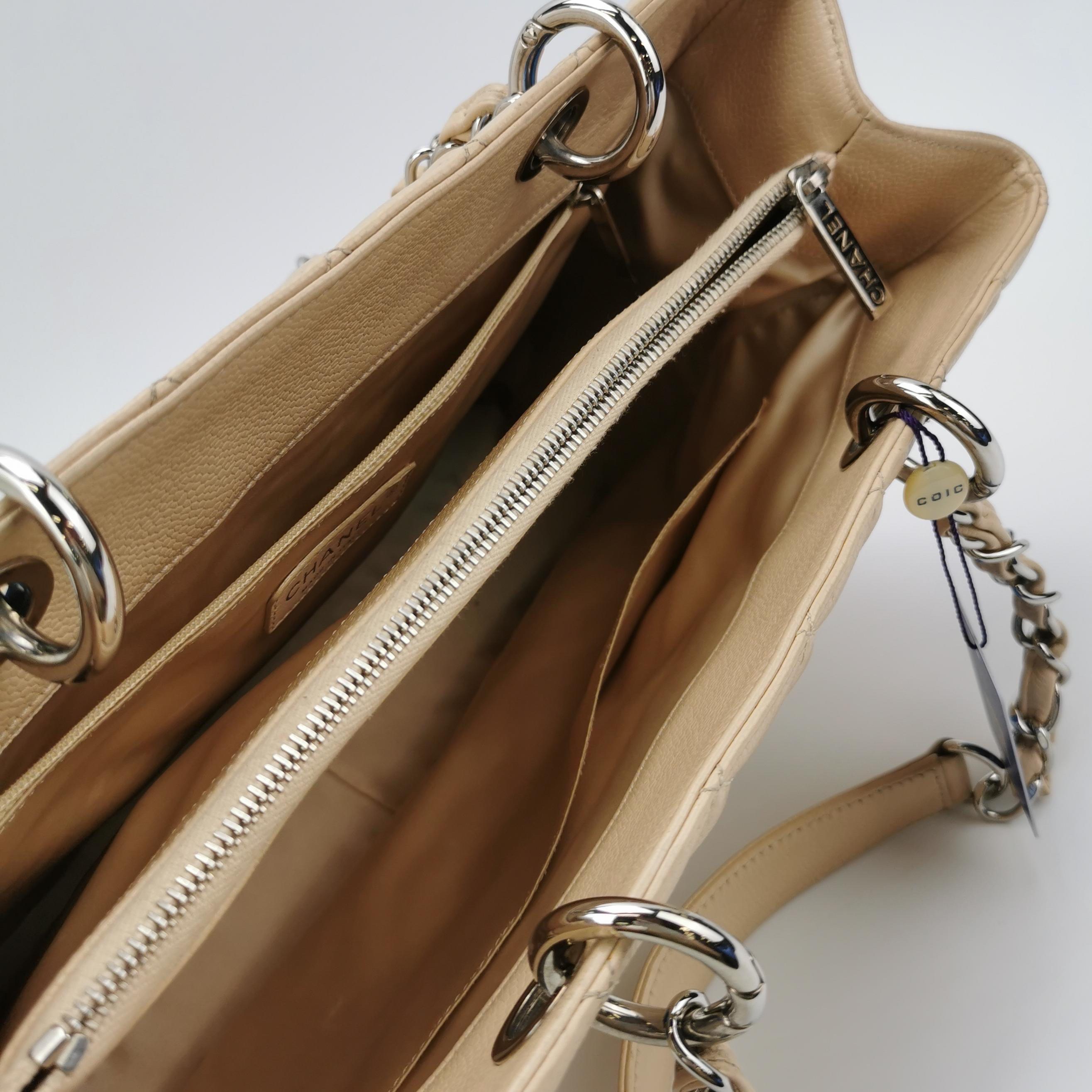 Chanel GST Grand Shopping Tote Beige Caviar Leather PM 2009-2010 For Sale 4