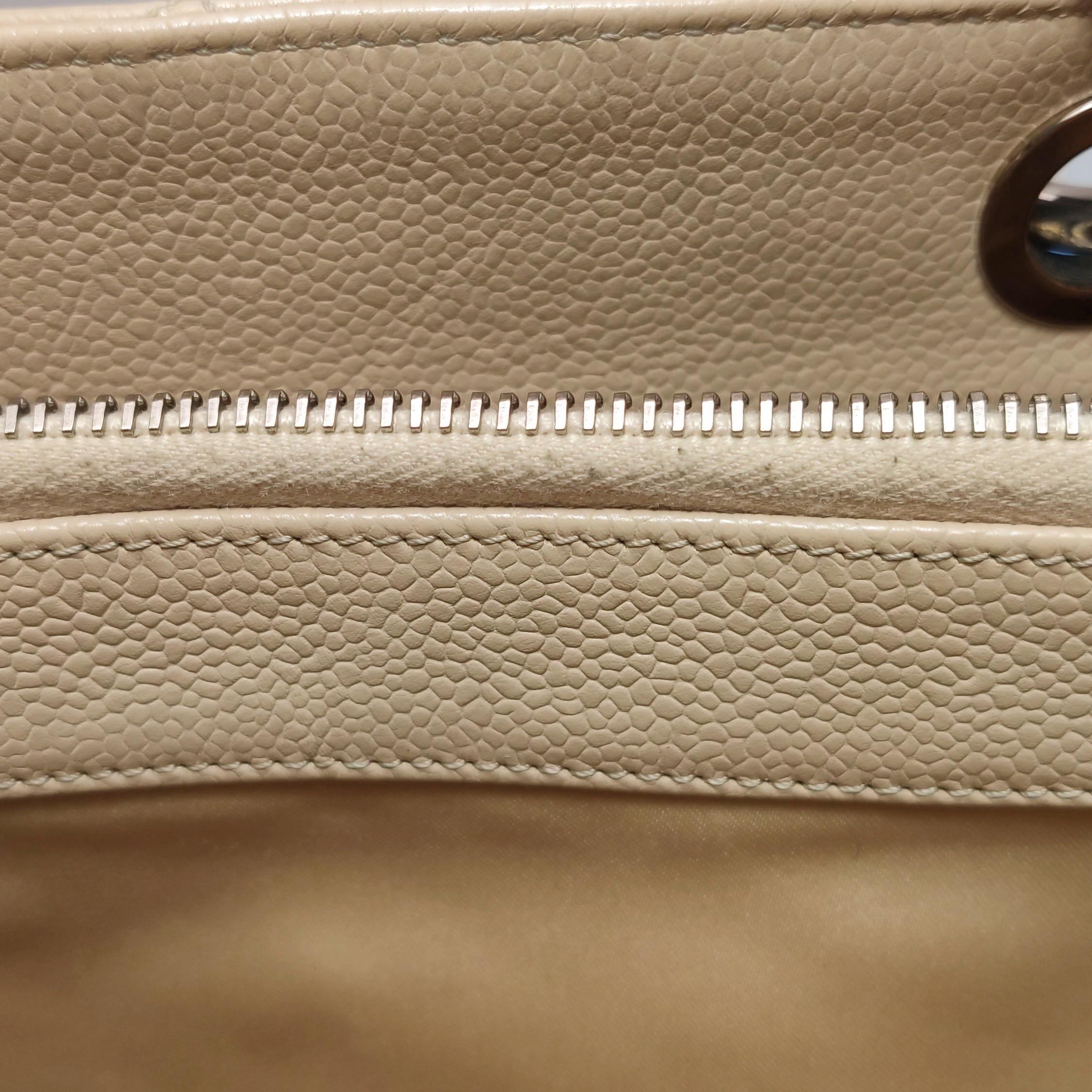 Chanel GST Grand Shopping Tote Beige Caviar Leather PM 2009-2010 For Sale 5