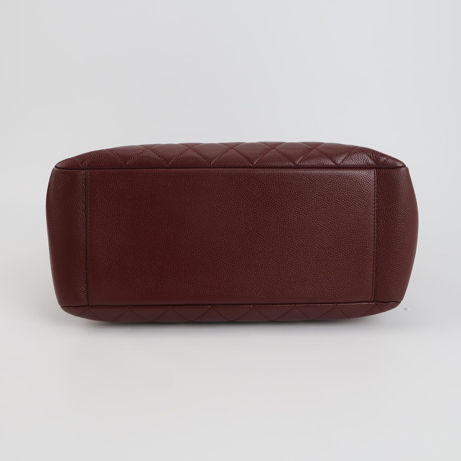 Chanel GST Grand Shopping Tote Piel Caviar Borgoña Herrajes Plateados GM en venta 7