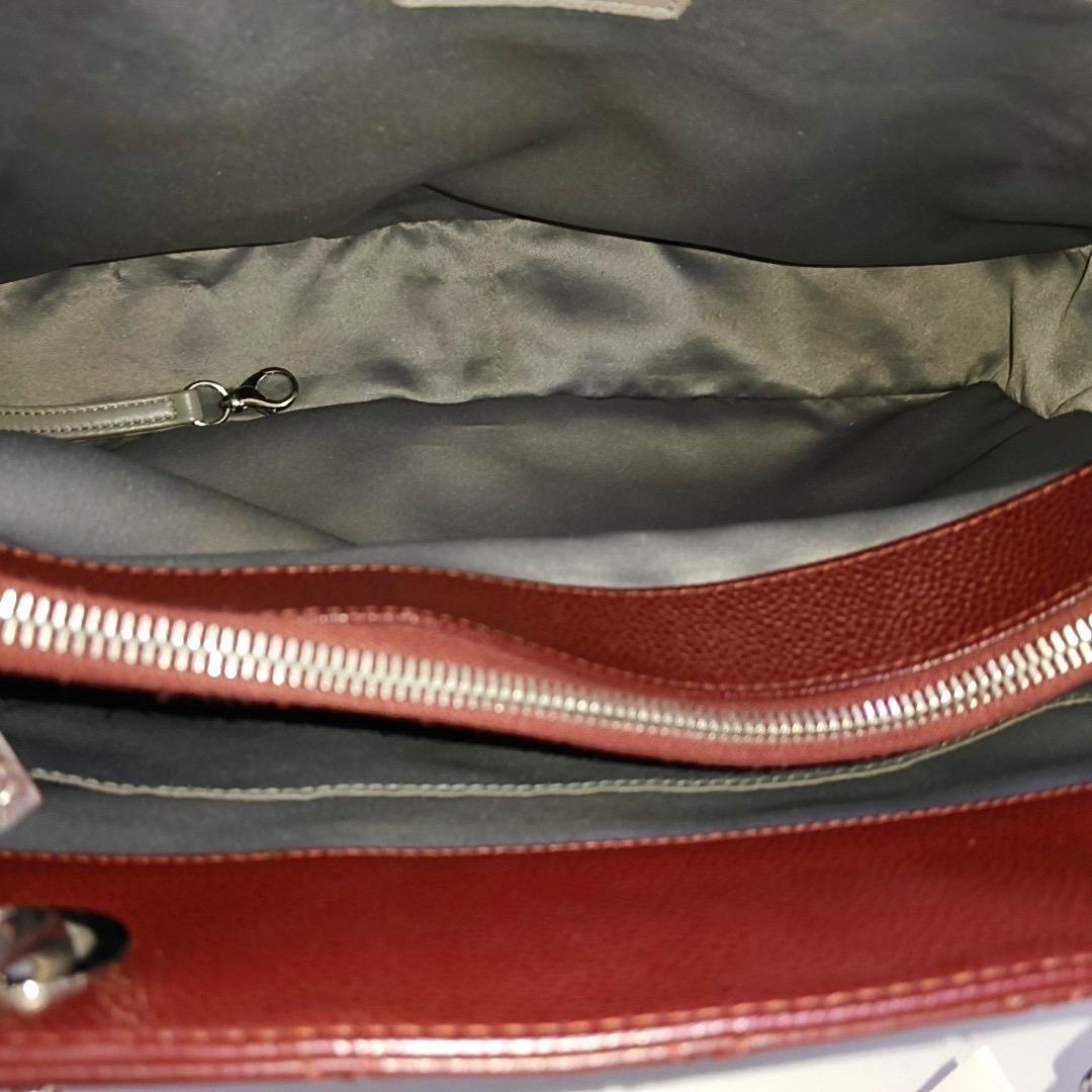 Chanel GST Grand Shopping Tote Borgogna Caviale Pelle GM Hardware Argento in vendita 7