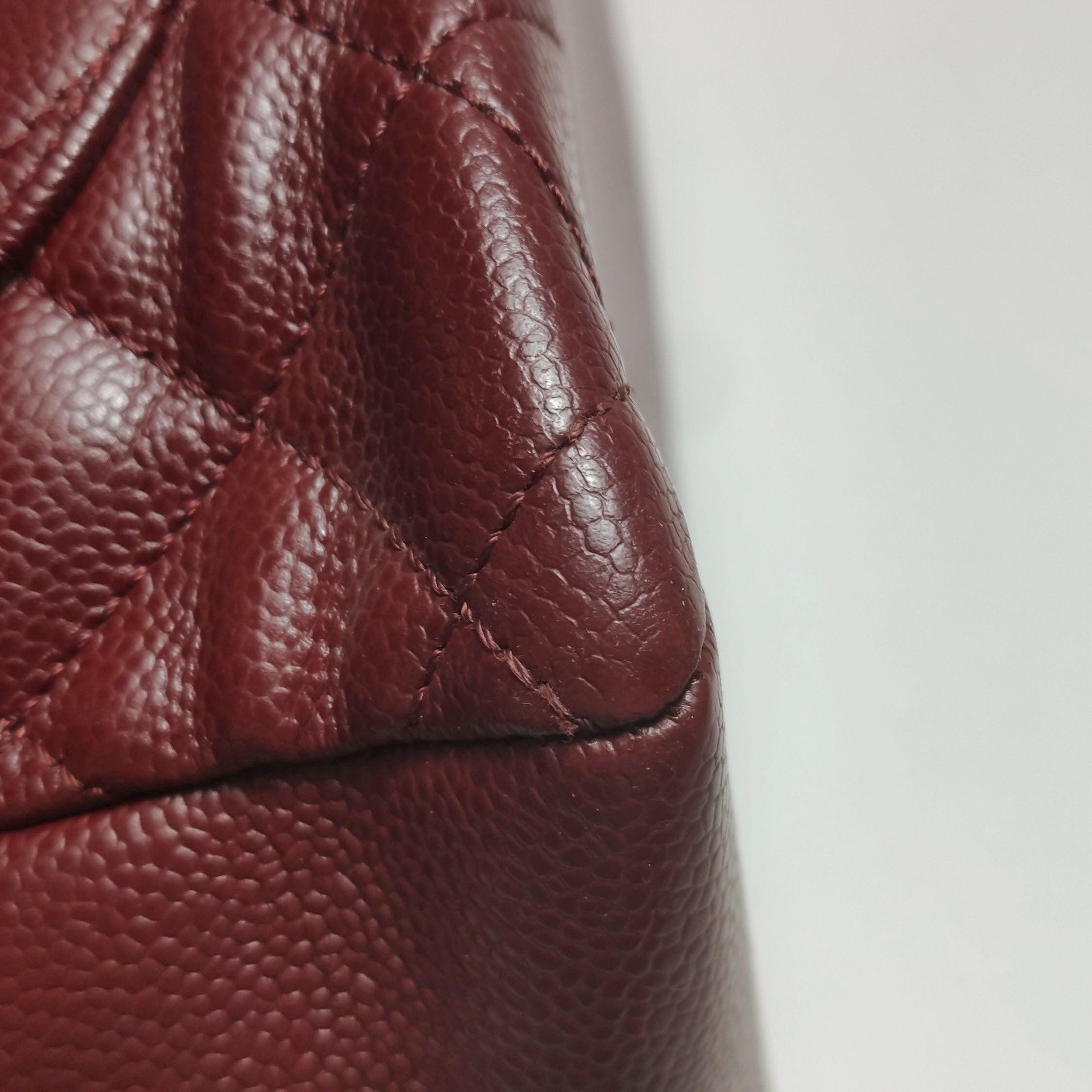 Chanel GST Grand Shopping Tote Piel Caviar Borgoña Herrajes Plateados GM en venta 12