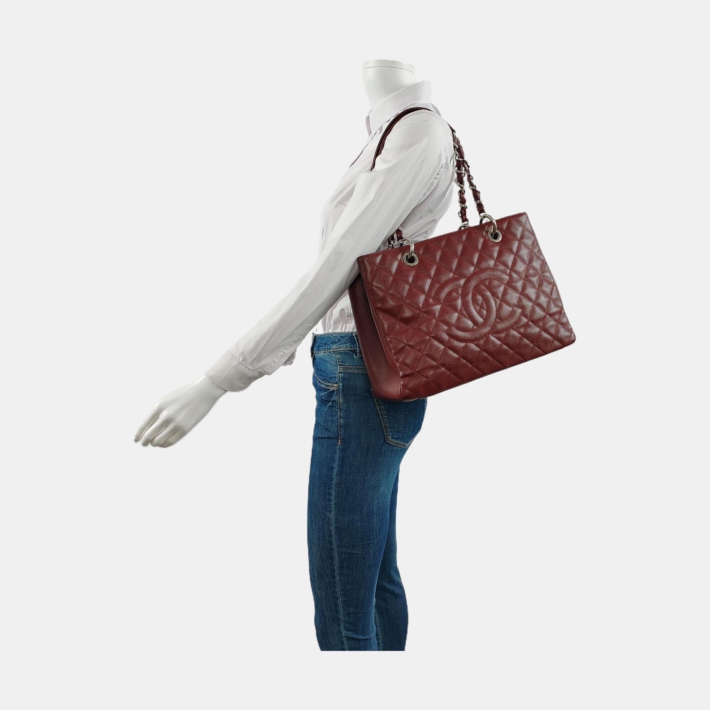 Chanel GST Grand Shopping Tote Borgogna Caviale Pelle GM Hardware Argento In condizioni buone in vendita a AUBERVILLIERS, FR