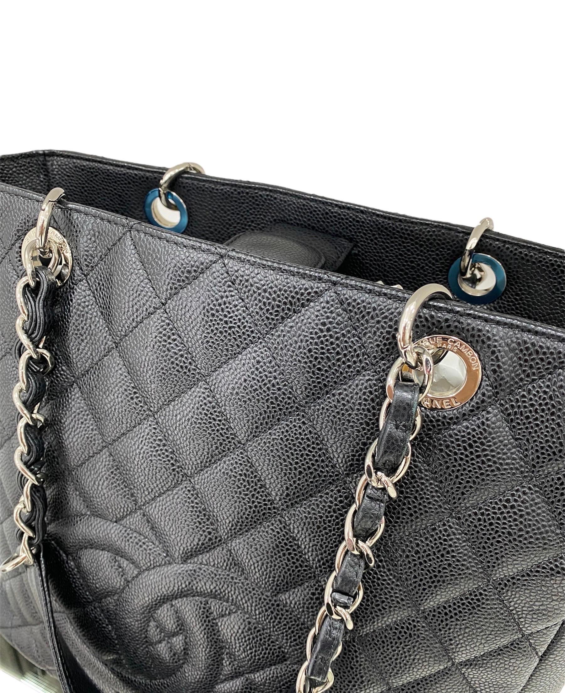 2013 Chanel PST Black Caviar Leather Shoulder Bag  In Good Condition In Torre Del Greco, IT