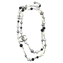 Chanel Necklace Black Pearl - 71 For Sale on 1stDibs  chanel black and  white pearl necklace, chanel black and white necklace, chanel black pearl  necklace