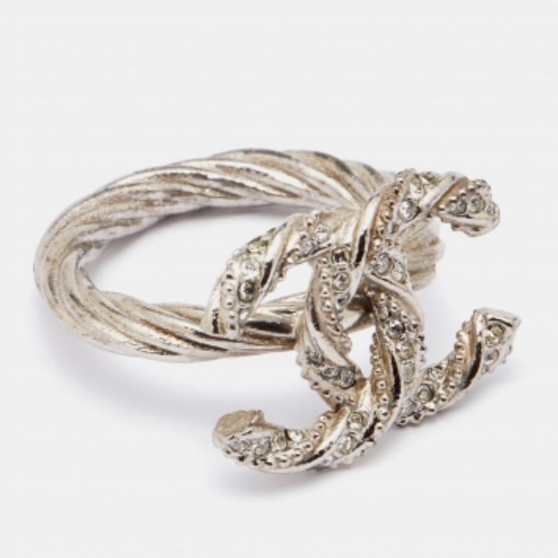 Chanel Gunmetal-Ton Kristall verschönert CC Twist Ring EU 49 Damen im Angebot
