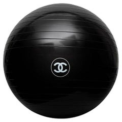Chanel Gym-Kugel und seine Pumpe