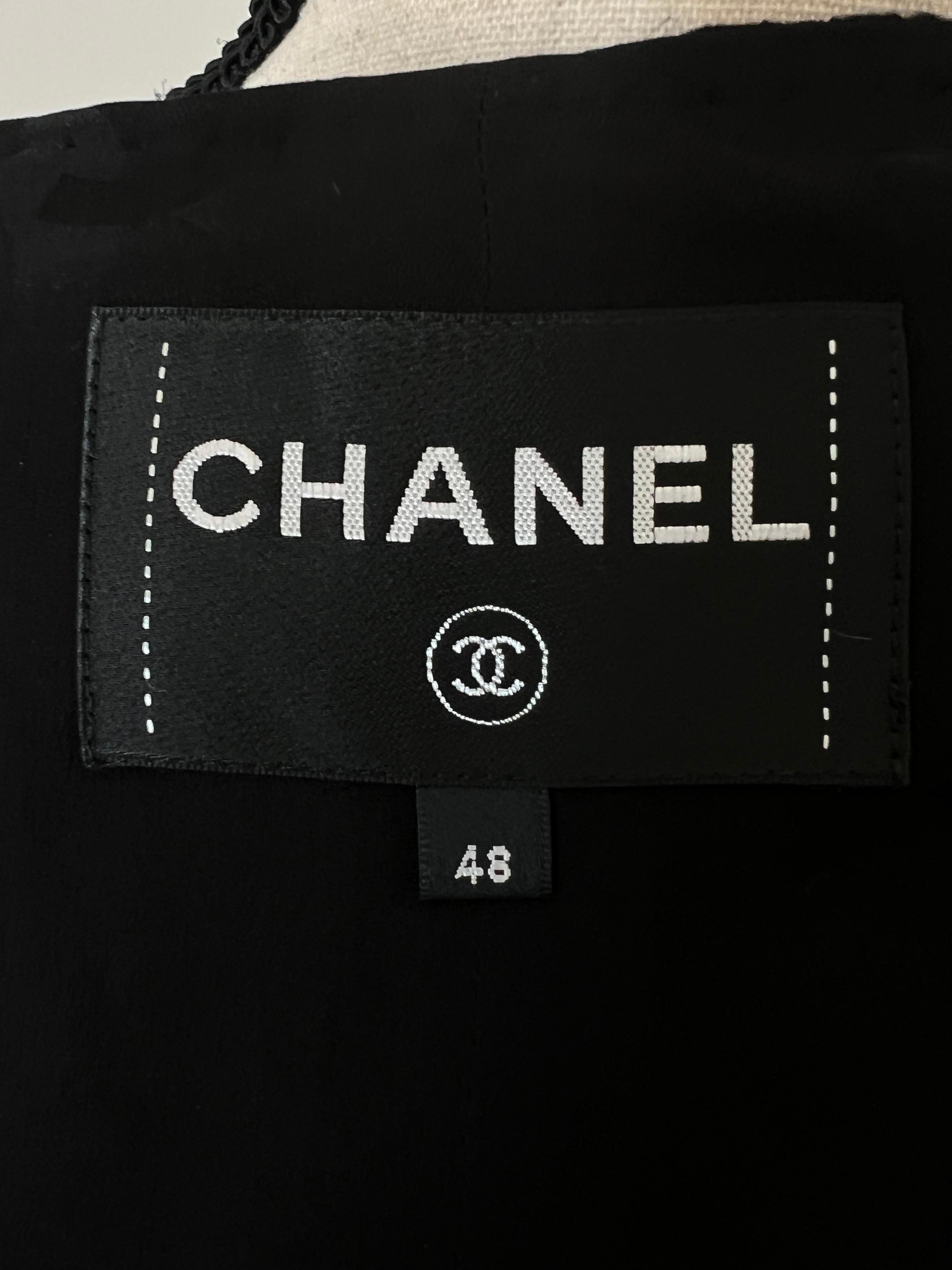 Chanel Hailey Bieber Style Chain Trim Black Tweed Jacket 14