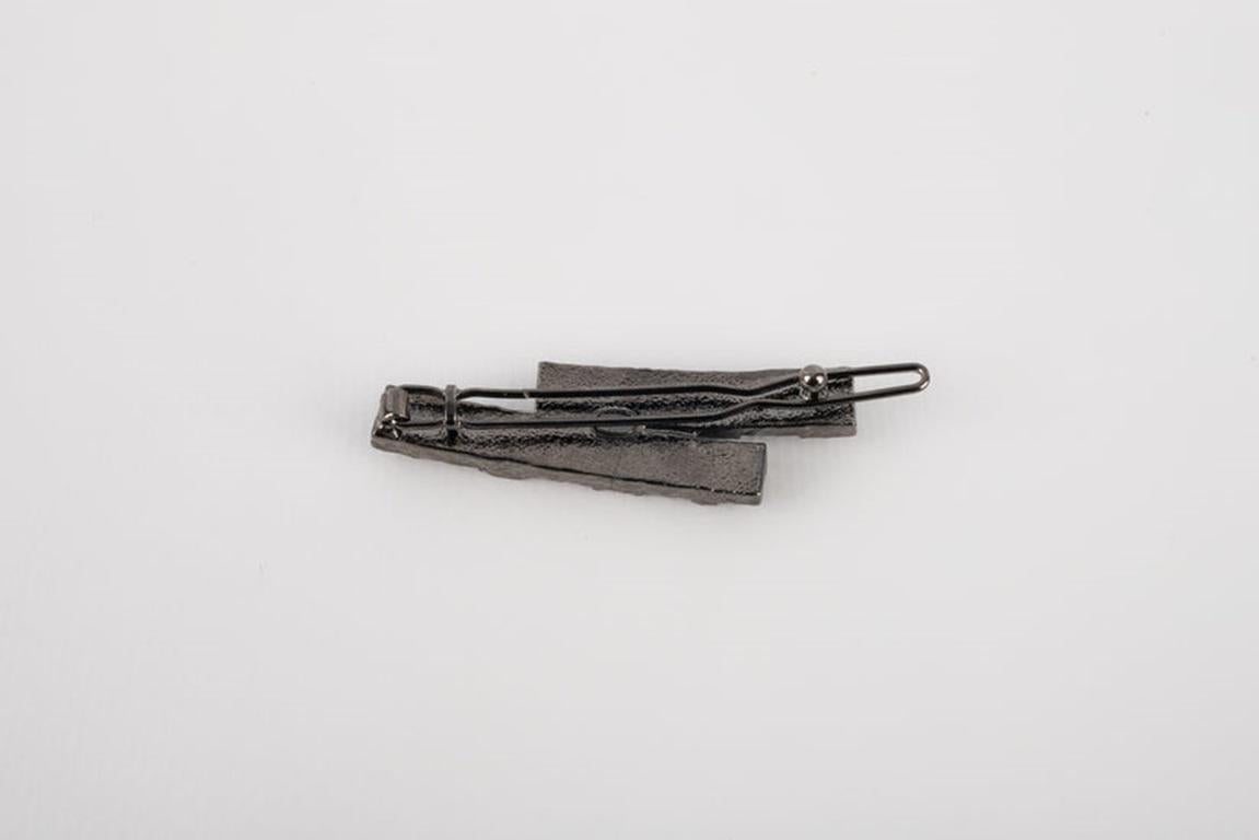 Gray Chanel Hair Clip in Metal For Sale