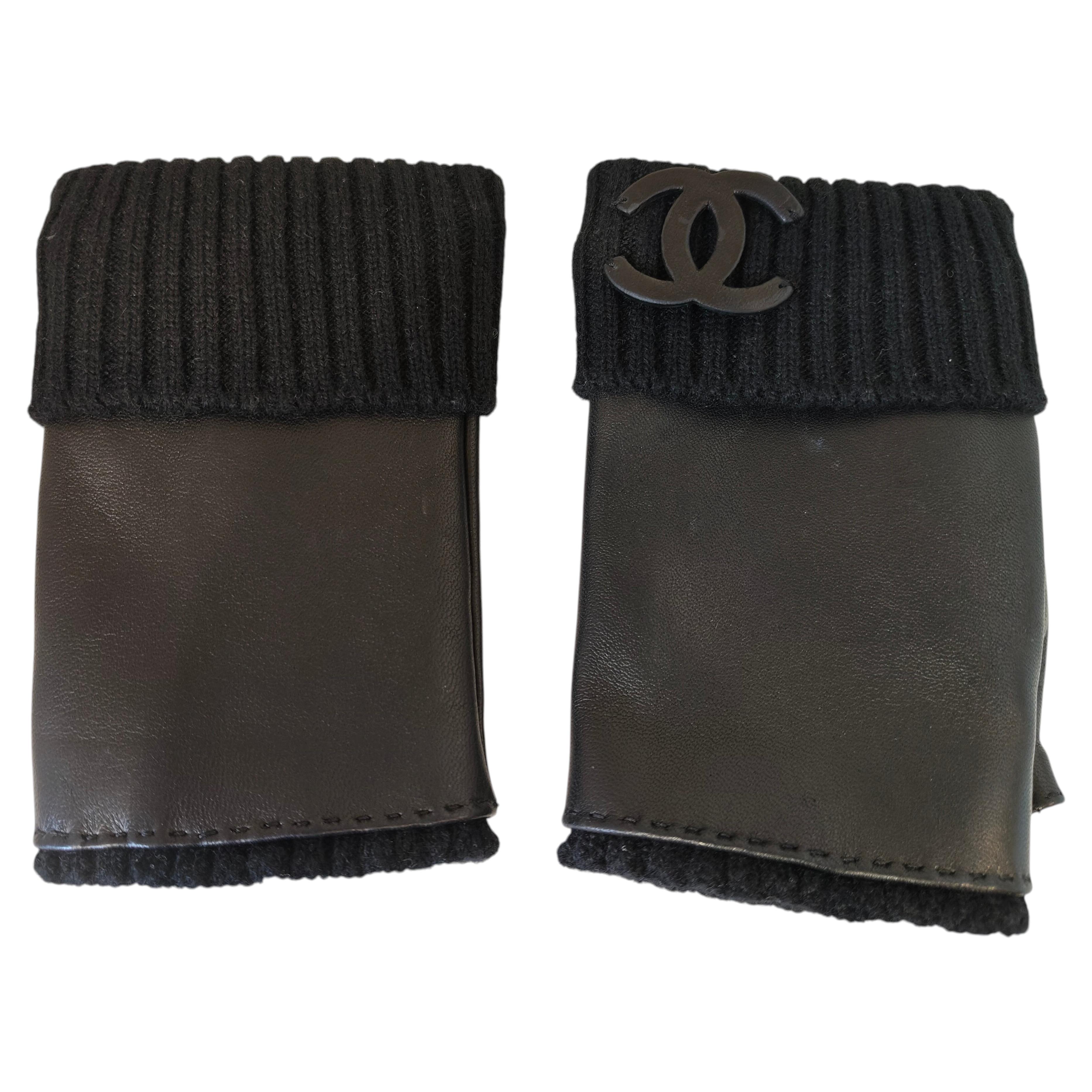 Chanel-Halbhandschuhe aus Leder und Wolle im Angebot