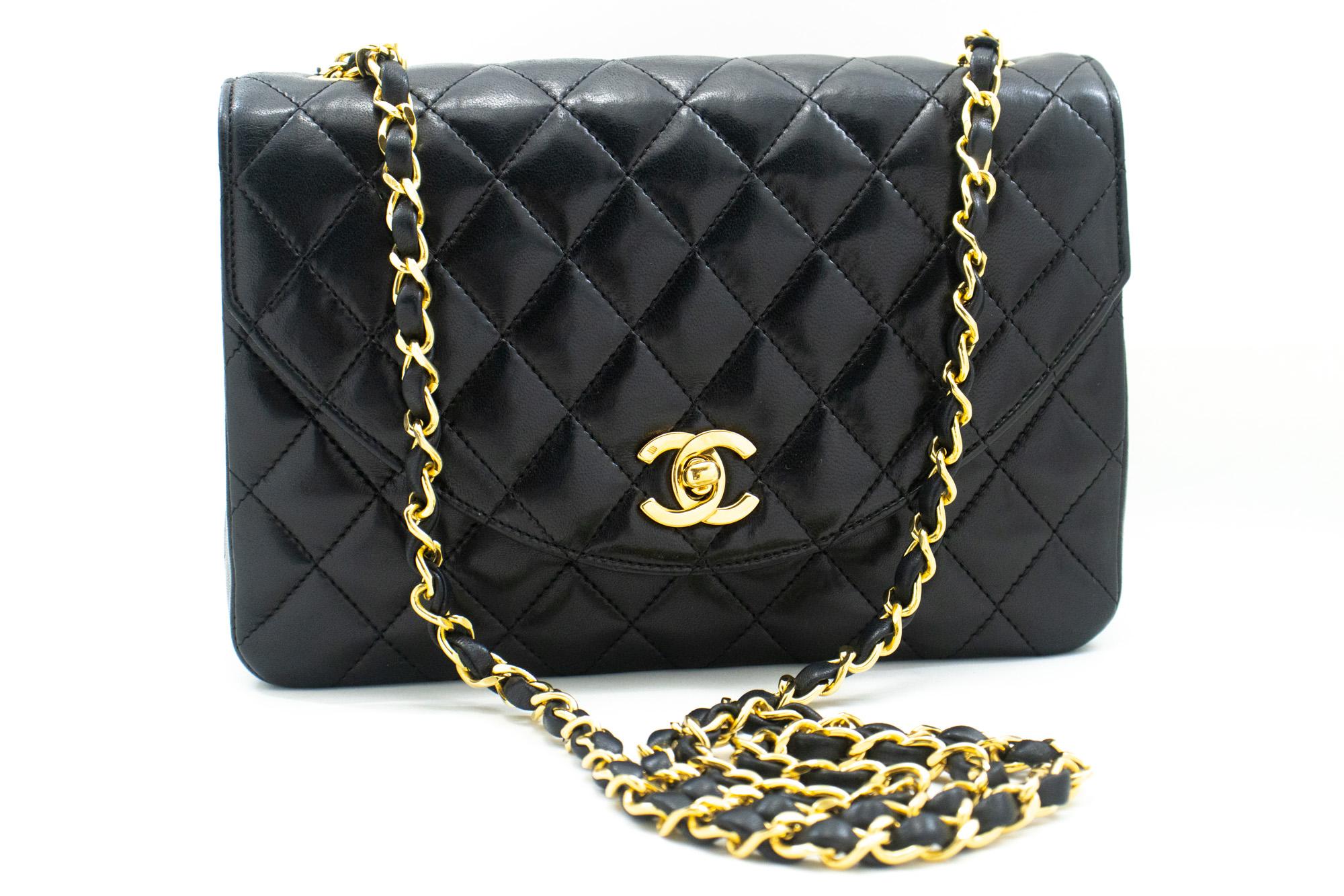 An authentic CHANEL Half Moon Chain Shoulder Bag Crossbody Black Quilted Flap. The color is Black. The outside material is Leather. The pattern is Solid. This item is Vintage / Classic. The year of manufacture would be 1996-1997.
Conditions &