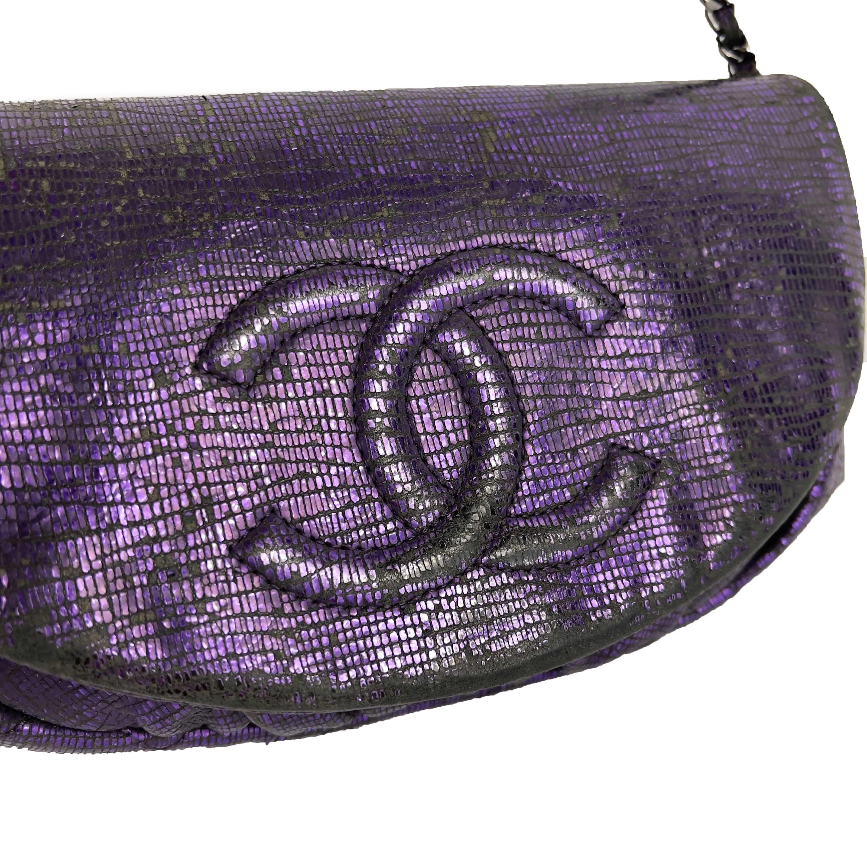 CHANEL- Half Moon Wallet on Chain Iridescent Purple Leather / Silver Crossbody For Sale 3