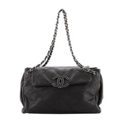 Chanel Hamptons Akkordeon-Klappe Tote gestepptes Kalbsleder groß