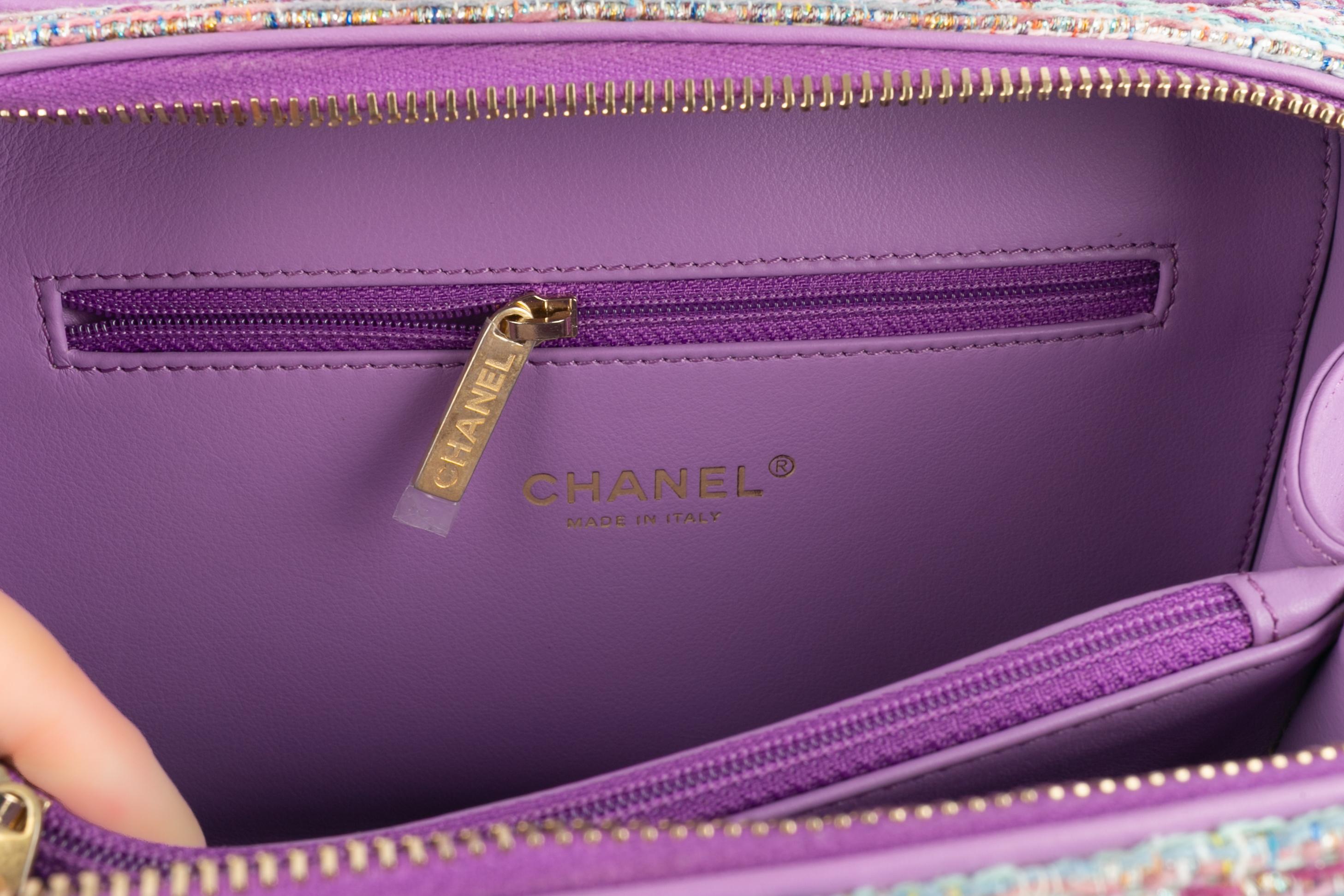 Chanel handbag CC Filigree Vanity 2019 For Sale 9