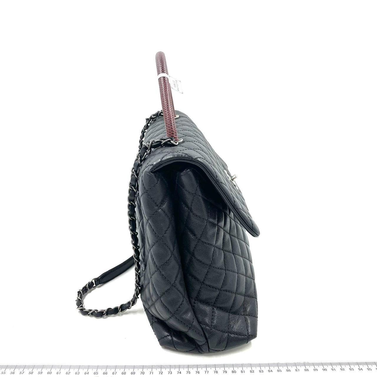 Coco Chanel Poignée Maxi Noir Cuir Caviar Bourgogne Lézard Poignée Argent 32cm Bon état à AUBERVILLIERS, FR